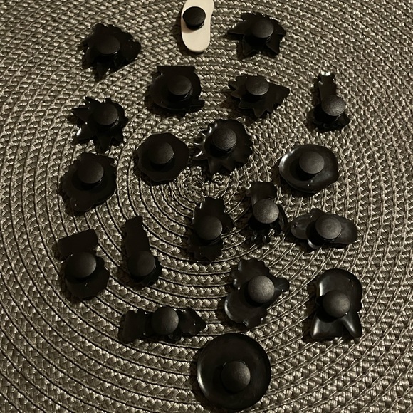 Rick & Morty Croc Charms, 20pcs - Picture 3 of 3